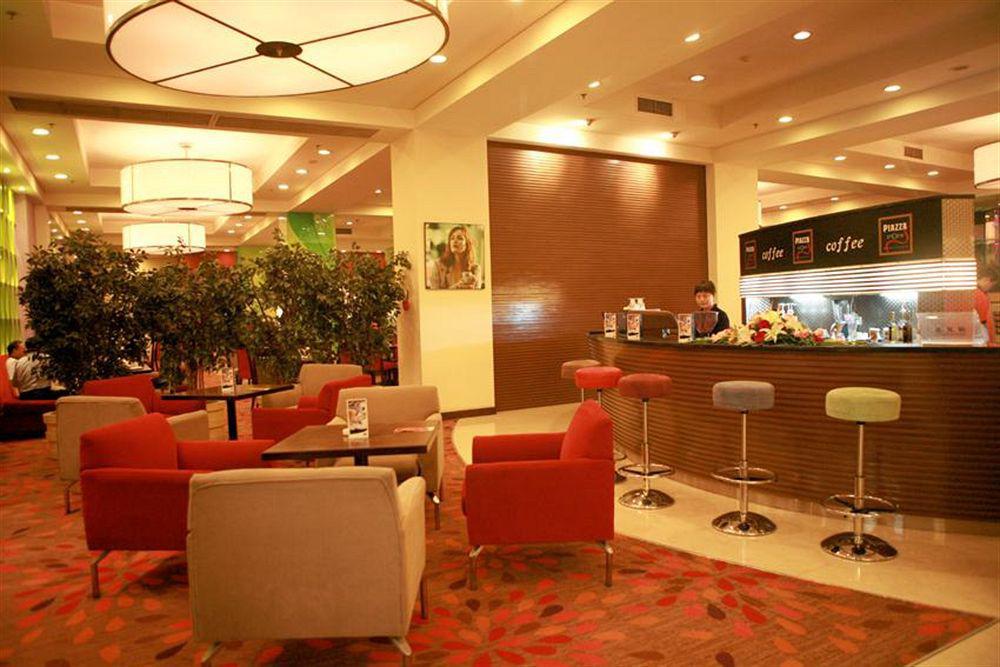 Holiday Inn Express Zhengzhou Zhongzhou By Ihg المطعم الصورة