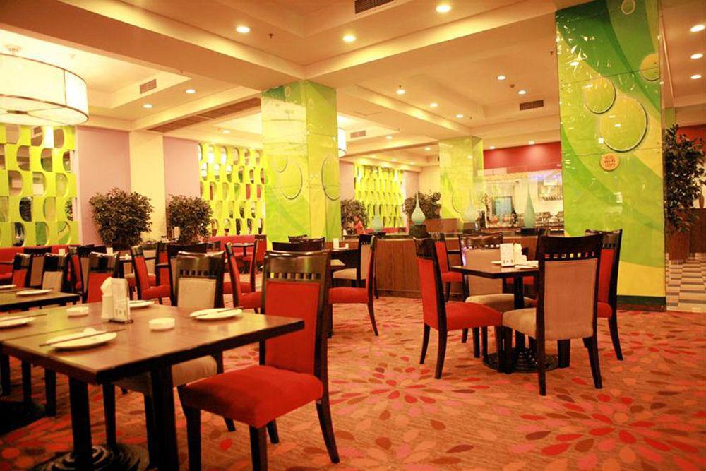 Holiday Inn Express Zhengzhou Zhongzhou By Ihg المطعم الصورة